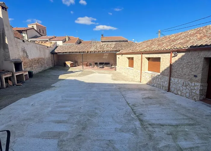 Diez Ovejas Rural * Mambrilla de Castrejon