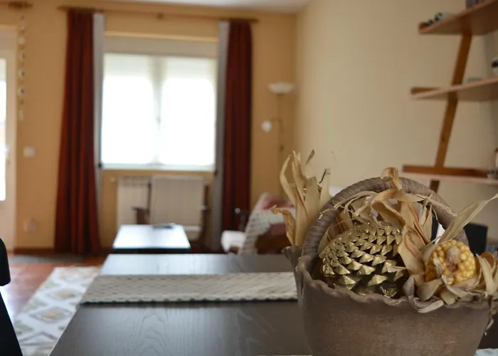 Diez Ovejas Rural * Mambrilla de Castrejon