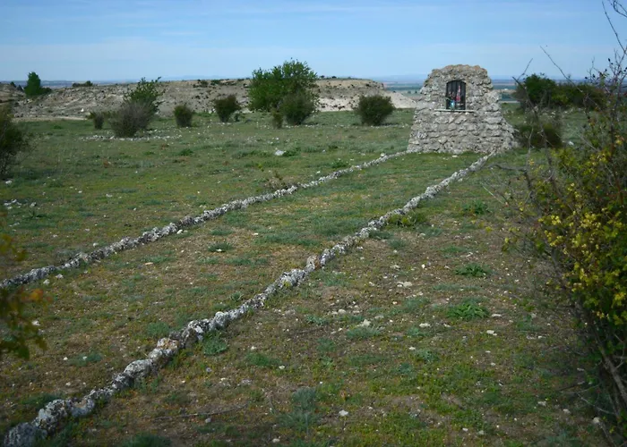 Diez Ovejas Rural * Mambrilla de Castrejon